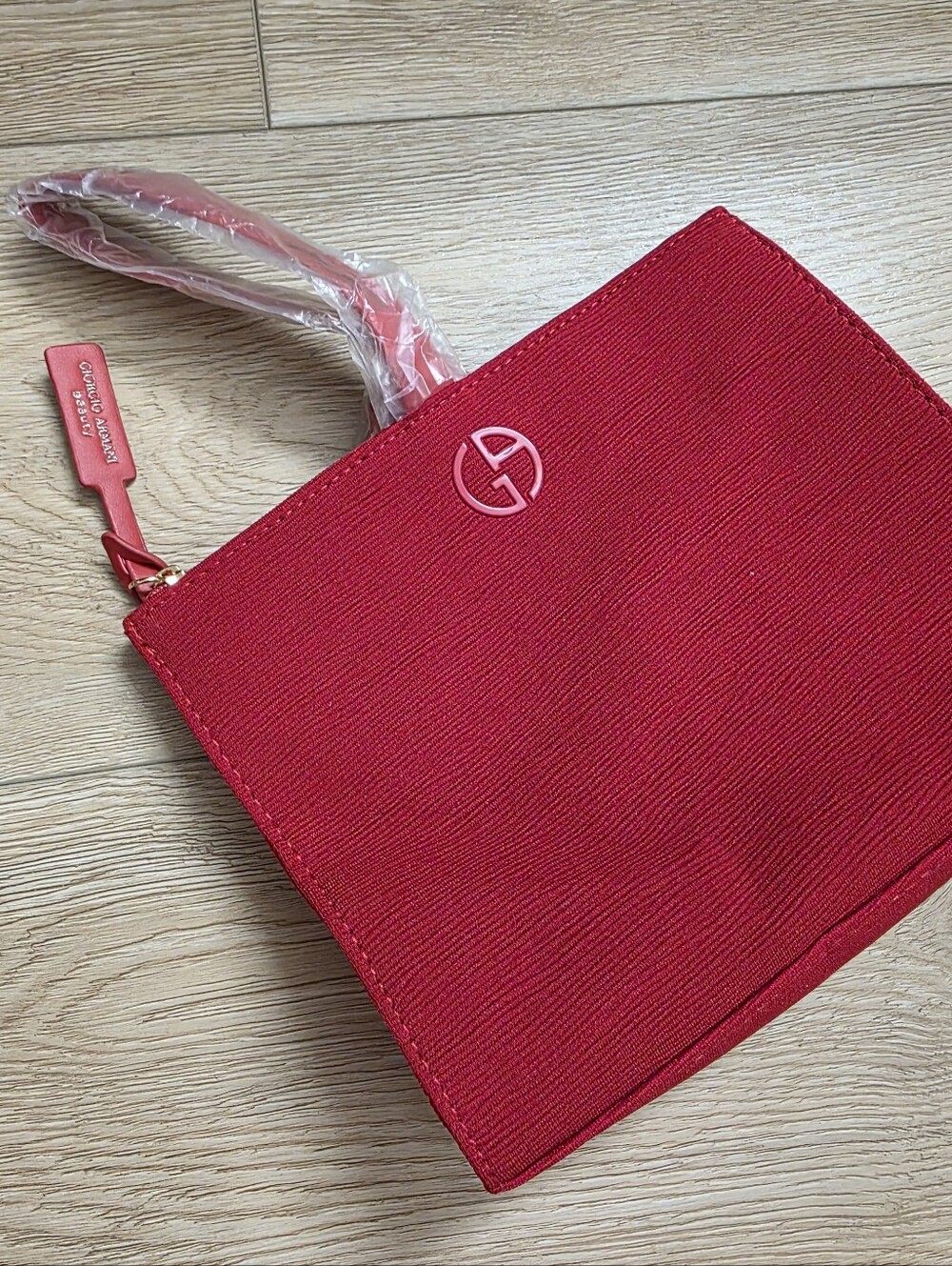Red Giorgio Armani Beauty Zip cosmetic and travel pouch New Clutch Bag